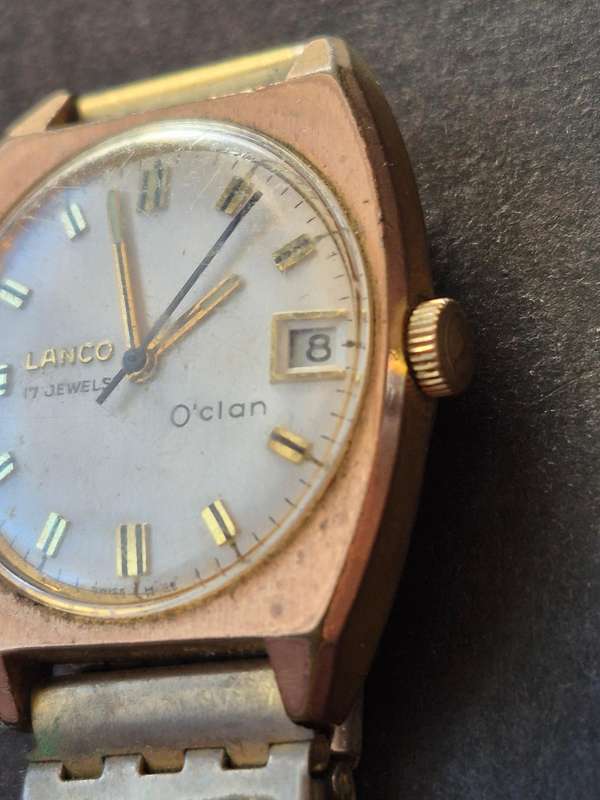 Vintage Men's Lanco 17 Jewels Day Date Mechanical Wrist Watch (runs- needs to be serviced)