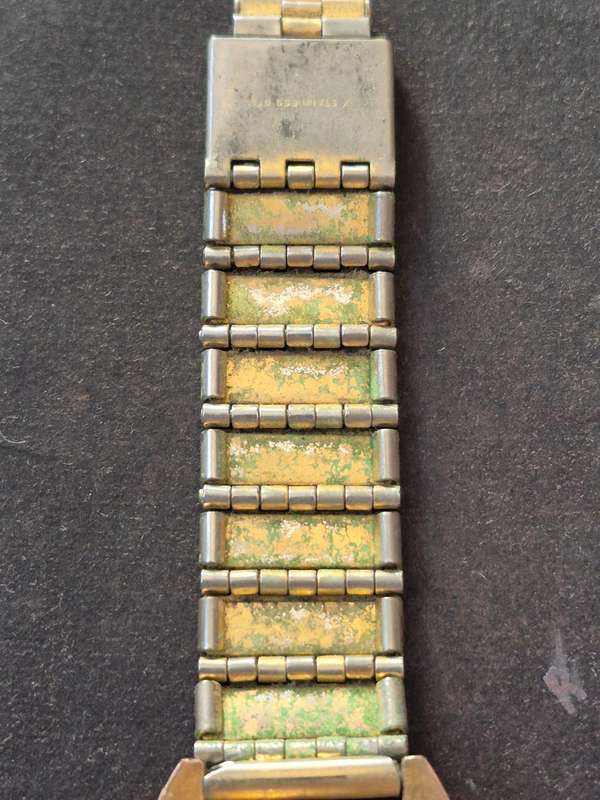 Vintage Men's Lanco 17 Jewels Day Date Mechanical Wrist Watch (runs- needs to be serviced)