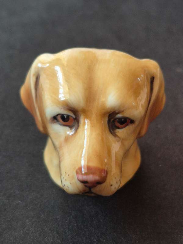 Vintage Franchesca Golden Labrador Bone China Thimble
