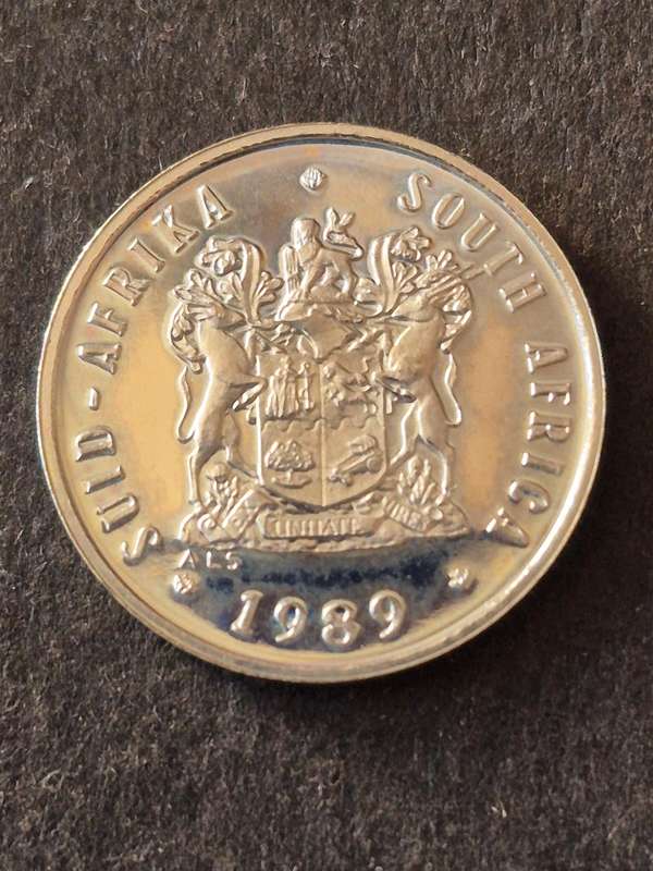 Republic 5 Cents 1989 (scarce date) excellent condition