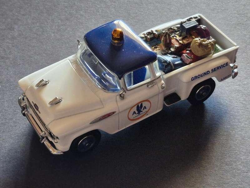 Models of Yesteryear 1:43 1957 Chev Pickup American Airlines