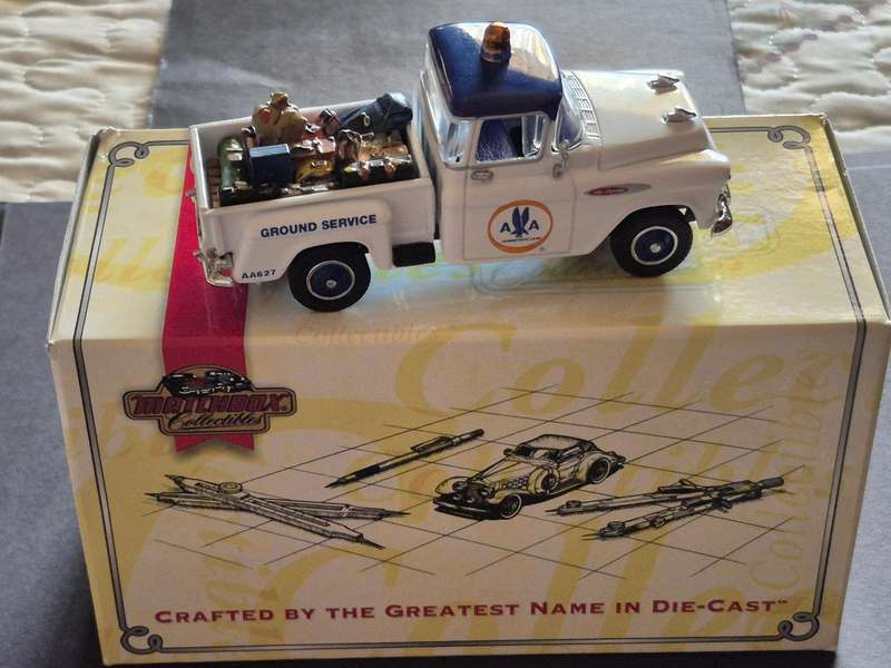 Models of Yesteryear 1:43 1957 Chev Pickup American Airlines