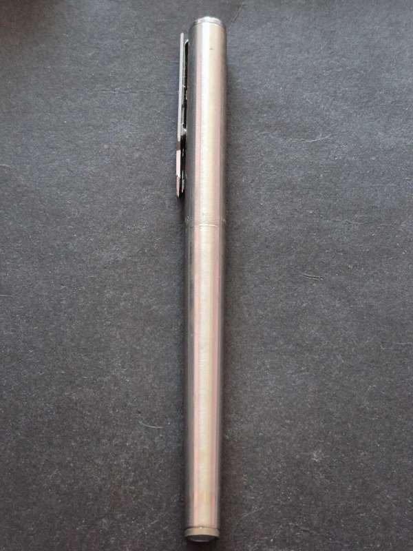 Vintage Parker Rollerball Pen made in England (needs refill)