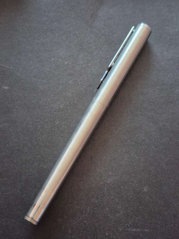 Vintage Parker Rollerball Pen made in England (needs refill)