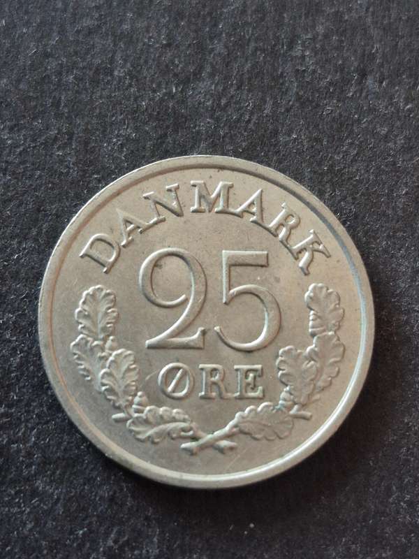 Denmark 25 Ore 1967 (scarce date)