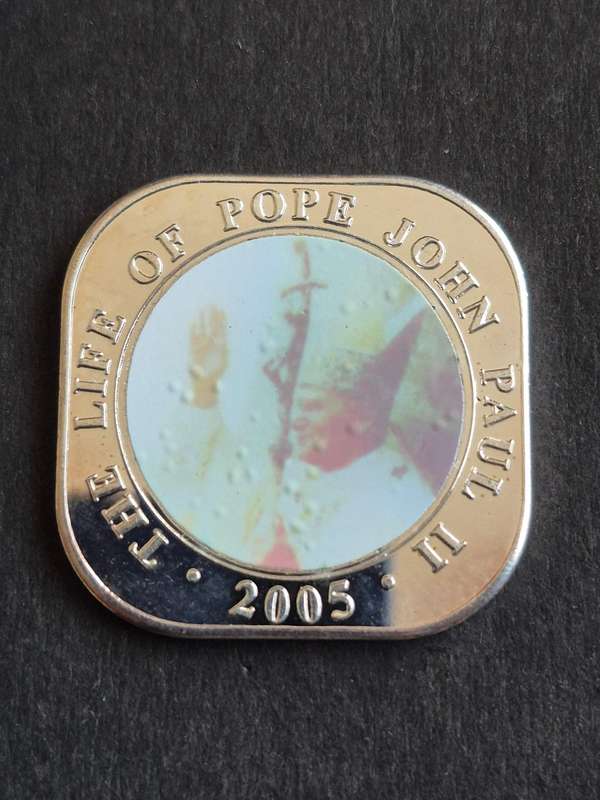 Somalia 500 Shillings Opoe John Paul II 2005 (Silver Plated Copper 18.84g Nickel)