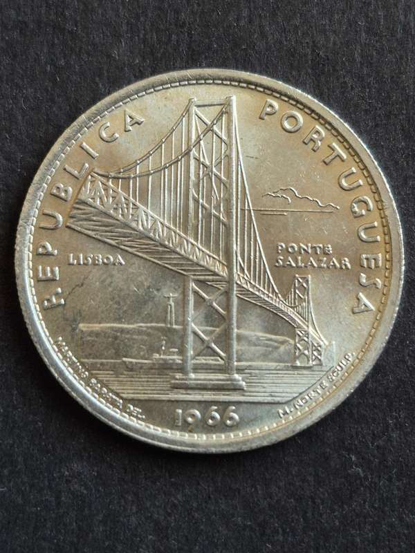 Portugal 20 Escudos 1966 Silver UNC  10.12g  .65 Silver