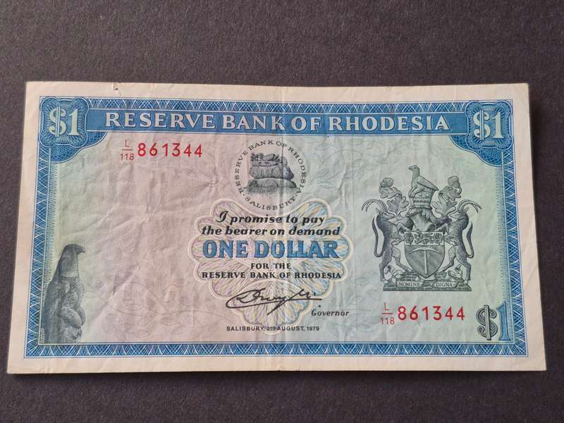 Reserve Bank of Rhodesia One Dollar Bird Watermark Salisbury 2 August 1979 (nice condition)