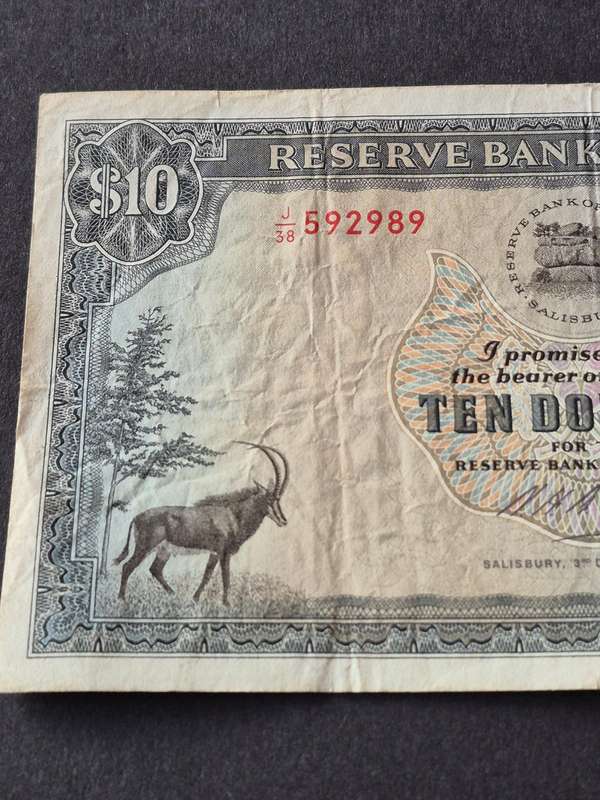 Reserve Bank of Rhodesia Ten Dollar Rhodes Watermark Salisbury 3 December 1975 (nice condition)