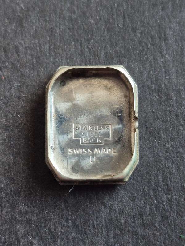 Vintage Ladies Delfin 17 Jewels Mechanical Wrist Watch (not working)