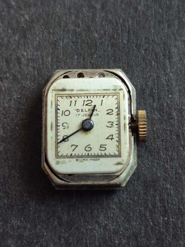 Vintage Ladies Delfin 17 Jewels Mechanical Wrist Watch (not working)