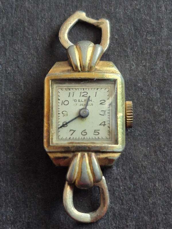 Vintage Ladies Delfin 17 Jewels Mechanical Wrist Watch (not working)