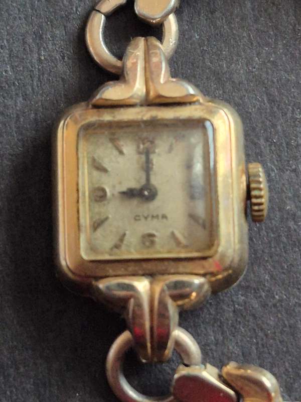 Vintage Ladies Cyma Mechanical Wrist Watch (not working)