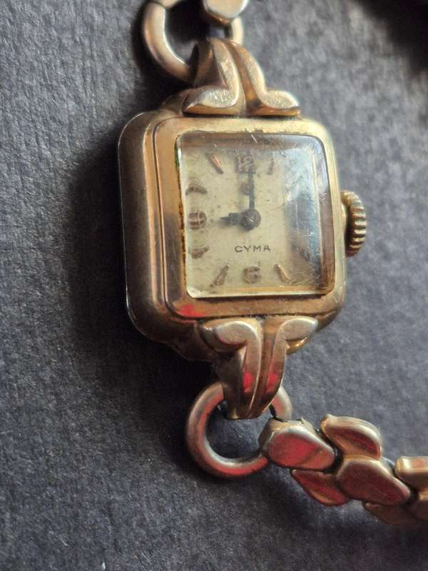 Vintage Ladies Cyma Mechanical Wrist Watch (not working)
