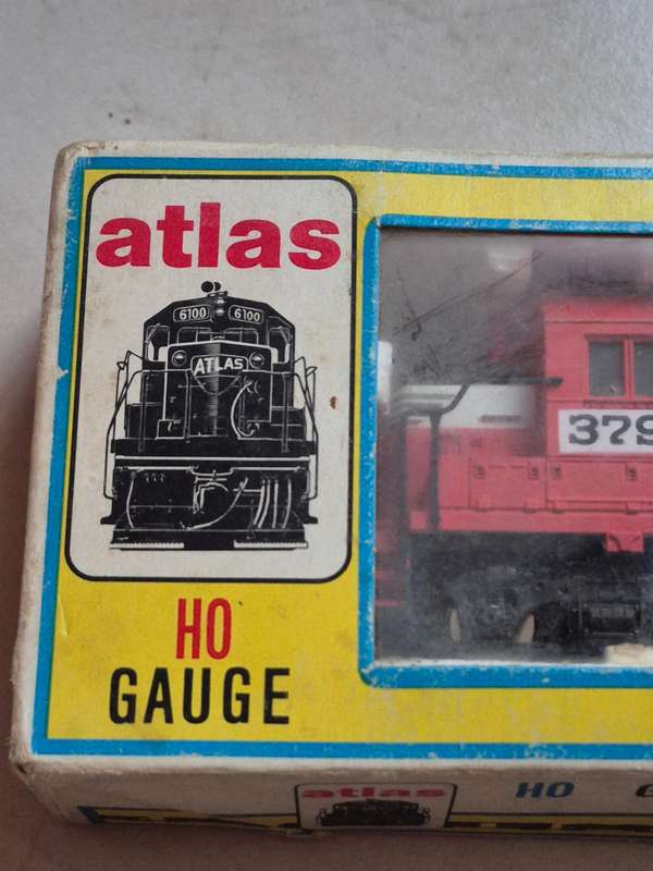Atlas Roco 7039 WM Western Maryland GP40 HO Gauge