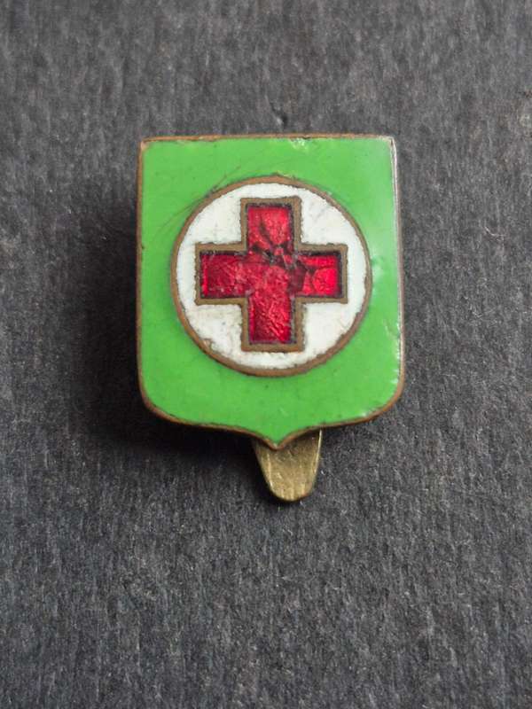 Italian Red Cross Enamel Badge (maker S Johnson)