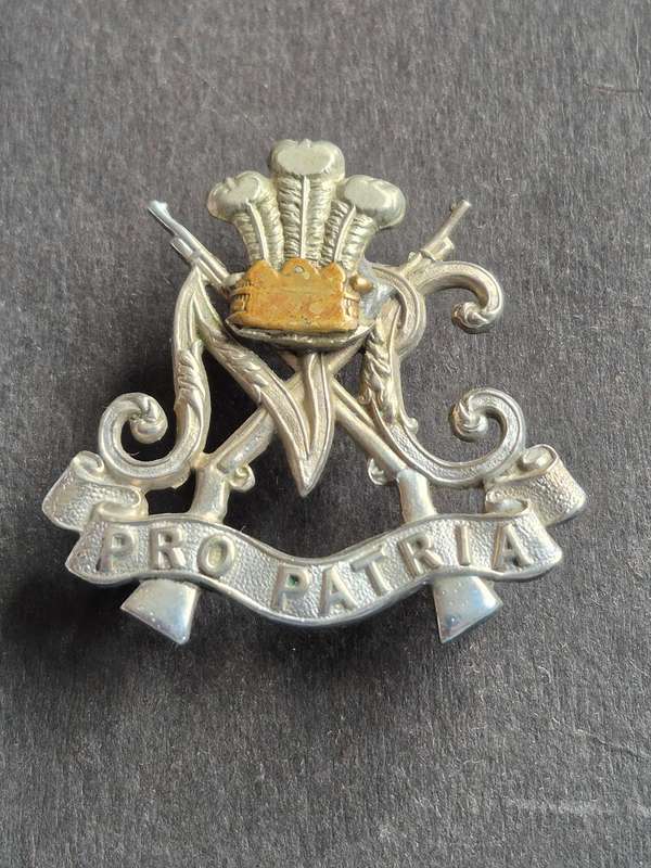 Pro Patria Crown Badge