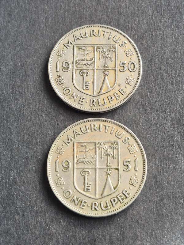 2 x Mauritius One Rupees 1950/1951 King George IV