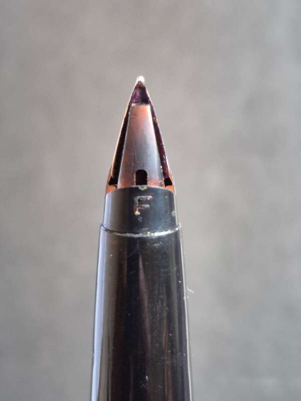 Vintage Two Toned Parker Fountain Pen (excellent condition)