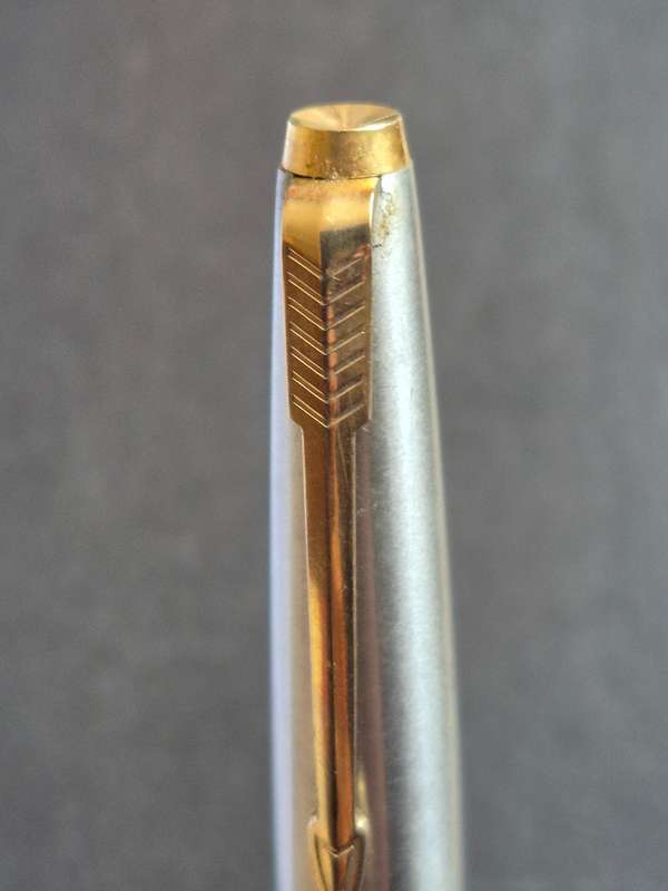 Vintage Two Toned Parker Fountain Pen (excellent condition)