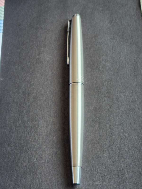 Vintage Parker Stainless Steel Fountain Pen (excellent condition)