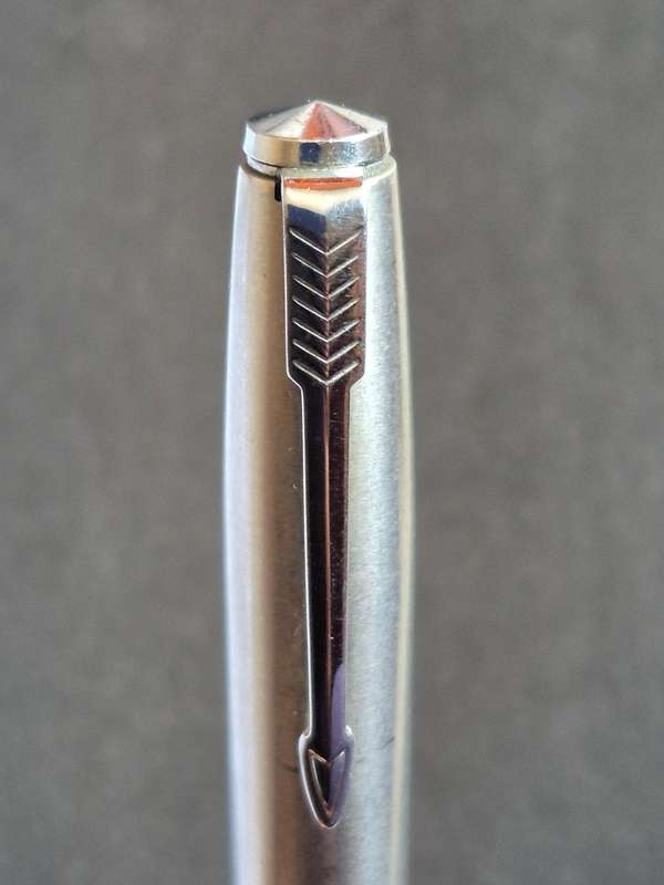 Vintage Parker 21 Fountain Pen (nice condition)