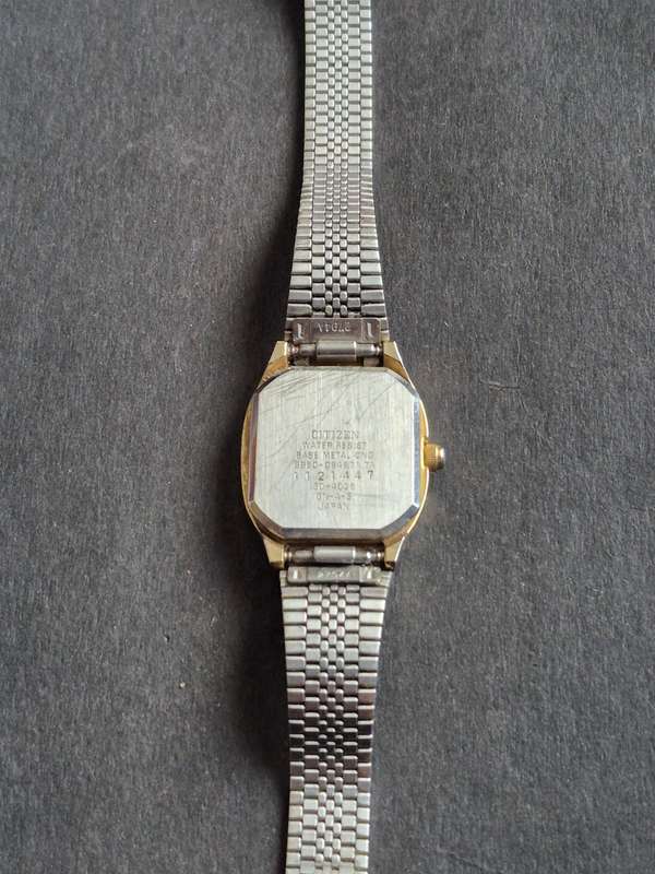 Vintage Ladies Citizen Quartz Watch (untested)