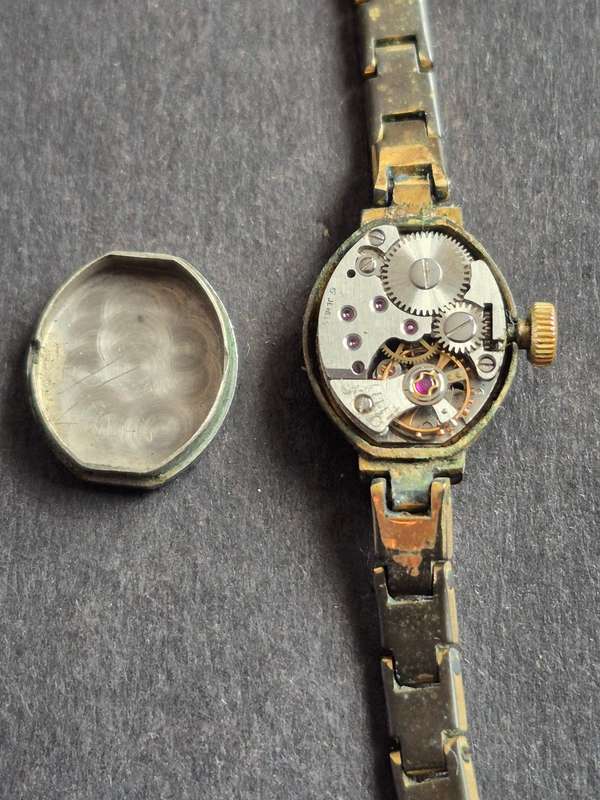 Vintage Ladies 17 Jewels Ladies Wrist Watch Hirschson Bros (not working)