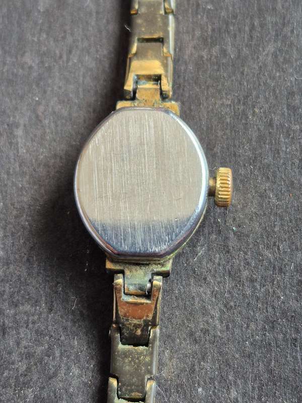 Vintage Ladies 17 Jewels Ladies Wrist Watch Hirschson Bros (not working)
