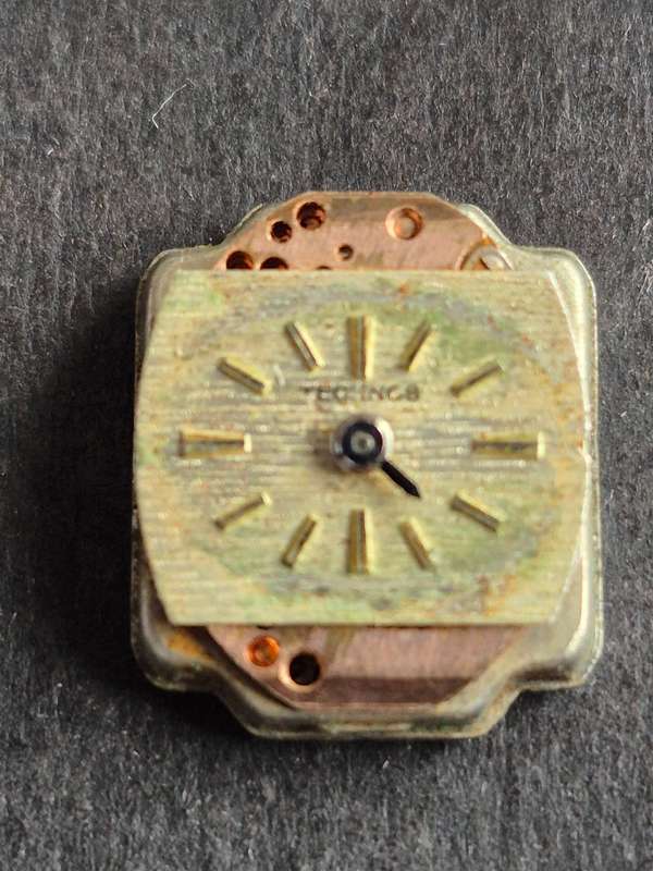 Vintage Ladies Technos 17 Jewels Mechanical Wrist Watch (not working)