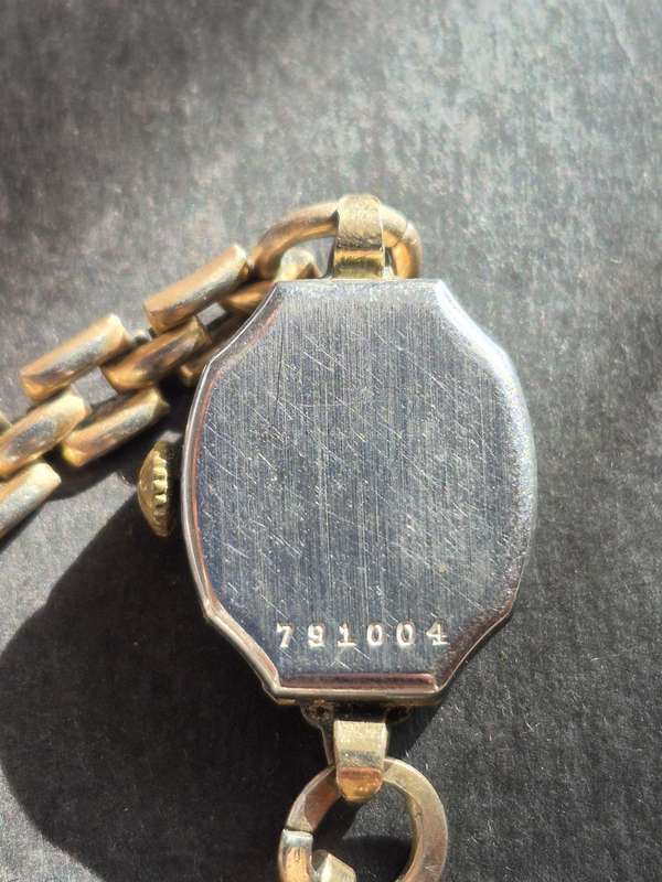Vintage Ladies Rotary 15 Jewels Rolled Gold 10 Microns Mechanical Wrist Watch (not working)