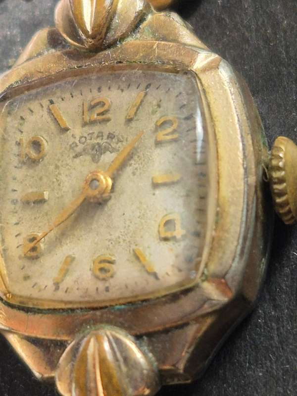 Vintage Ladies Rotary 15 Jewels Rolled Gold 10 Microns Mechanical Wrist Watch (not working)