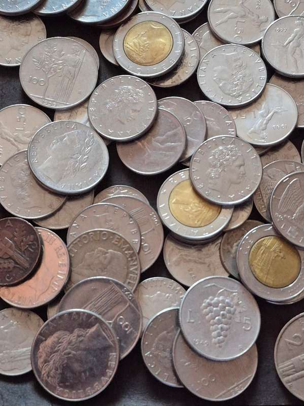 Mixed Lot of Italian Coins 1kg