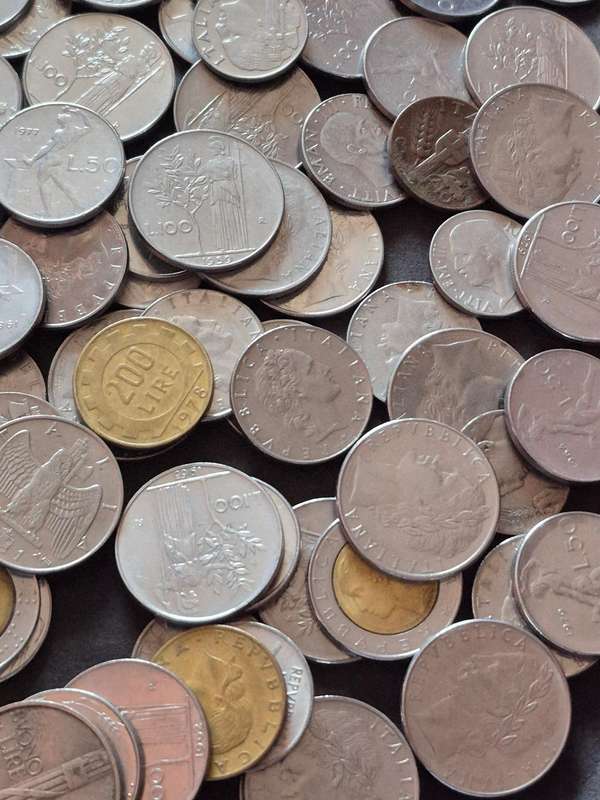 Mixed Lot of Italian Coins 1kg