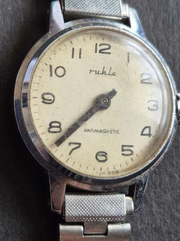 Vintage Ladies Ruhla Antimagnetic Mechanical Wrist Watch (not working)