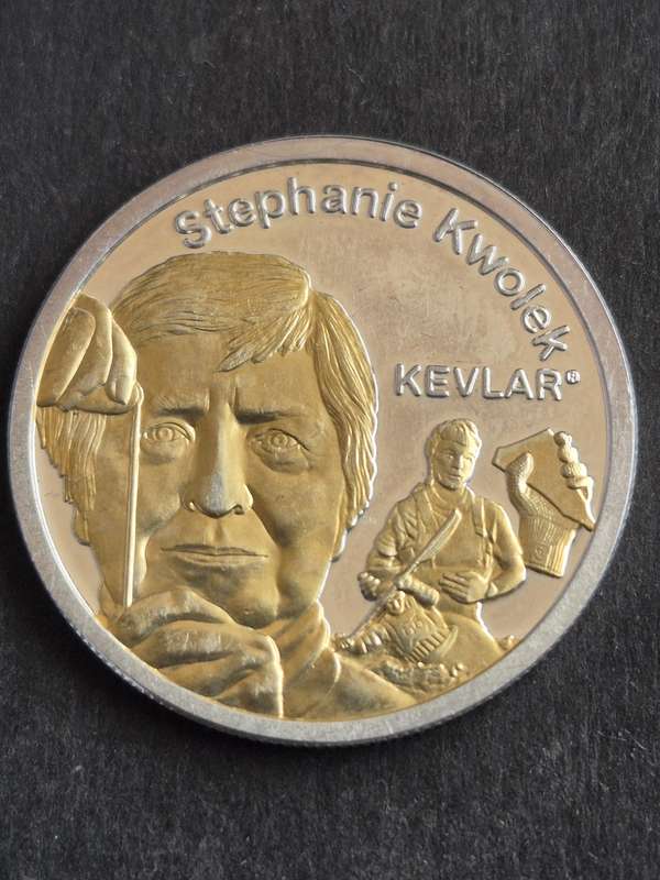 Dupont 200 Anniversary One Ounce Silver Medallion 1802-2002 (rare)