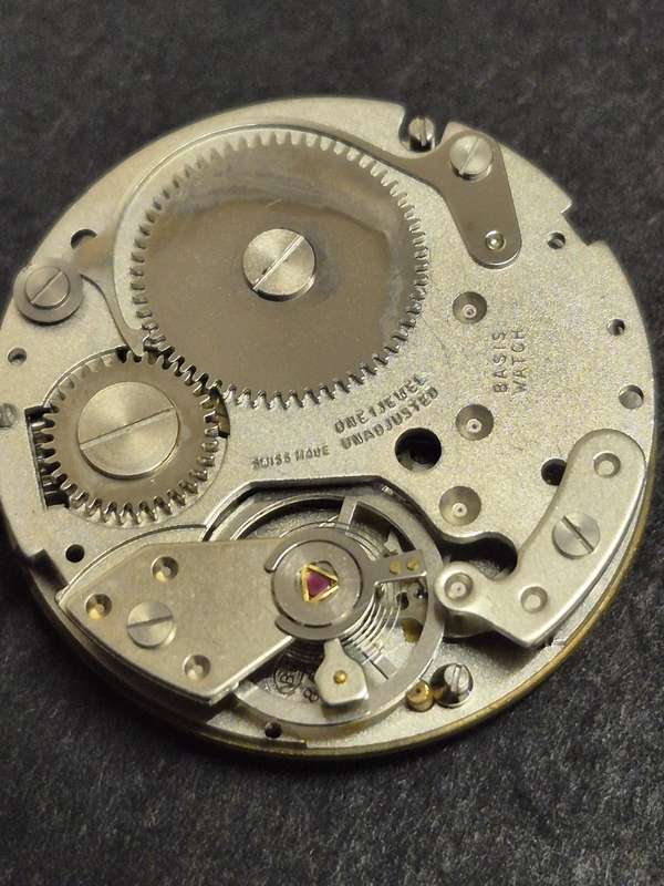 Vintage Ladies Sainst Tropez Shock Resistant Swiss made Mechanical Watch (not working)