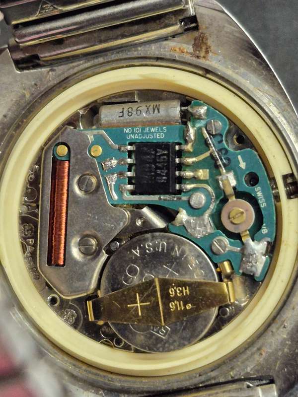 Vintage Roamer Searock Quartz Men's Wrist Watch (untested) not working