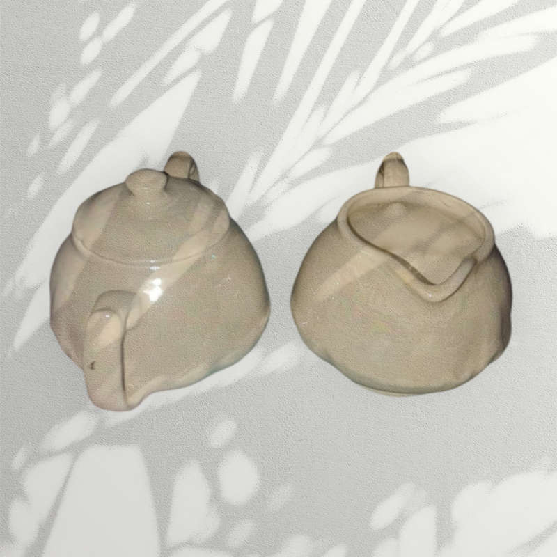 Pearl glaze creamer and sugar jar