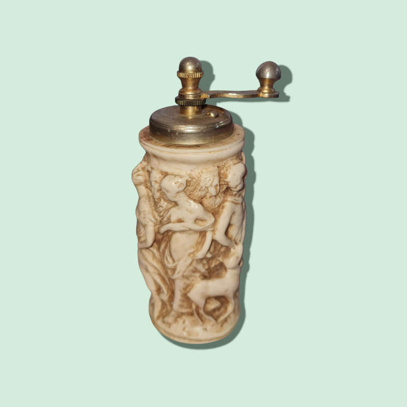Vintage Acciaio Temperato Italian CARVED PEPPER GRINDER Italy Roman