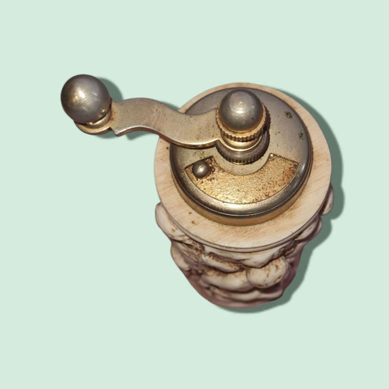 Vintage Acciaio Temperato Italian CARVED PEPPER GRINDER Italy Roman