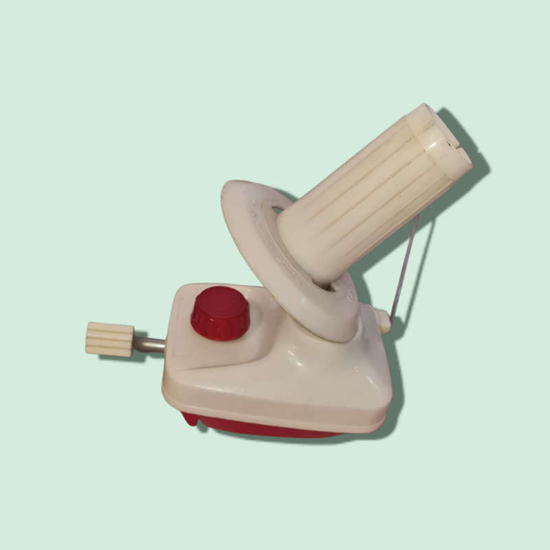 DIY Hand Operated Knitting Roll String Yarn Fiber Wool Thread Ball Winder Holder