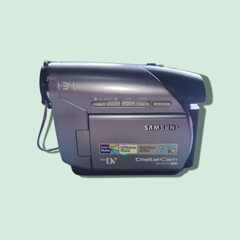 Samsung Digital Camera 34x Optical Powerful Zoom