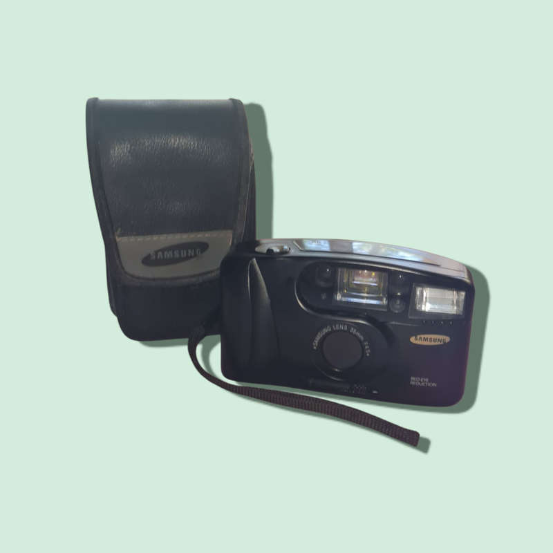 Vintage Samsung AF-333 35mm Auto Focus & Flash Camera