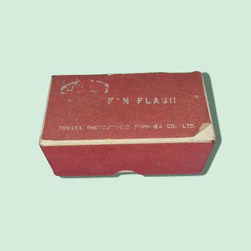 Vintage Fan Flash TPS Camera Accessories Pocket Flash Gun Made In Japan