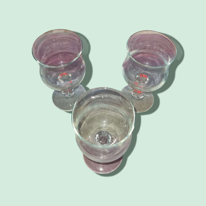 Vintage 3 x Wine Glasses