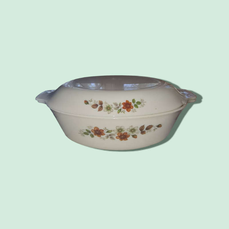 A Lovely Large Iidded Vintage Sovirel France Oven Dish