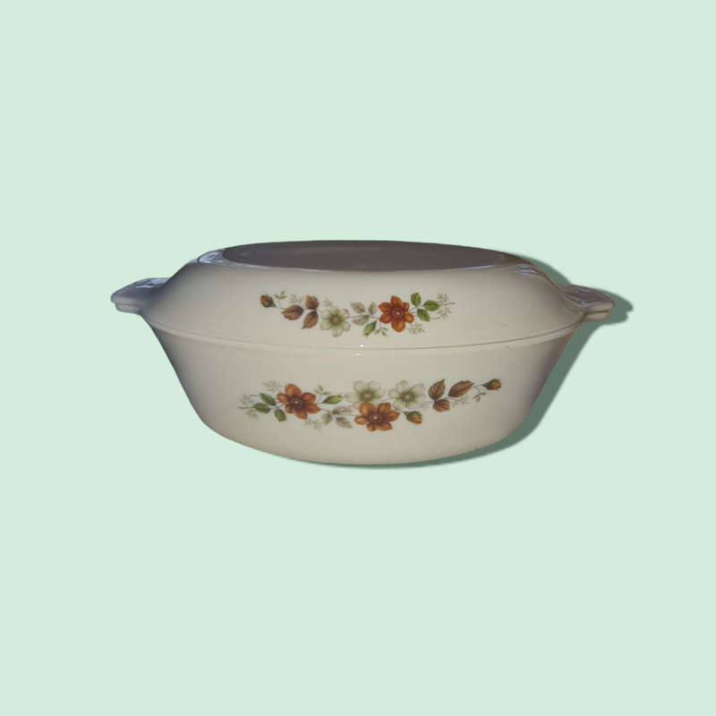 A Lovely Large Iidded Vintage Sovirel France Oven Dish