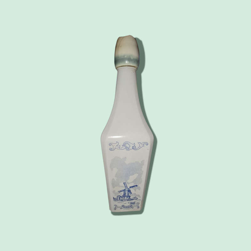 Holland,  Vandermint Mint - Chocolate Liqueur bottle, Milk Glass, Tulip Lid, Pour - Spout