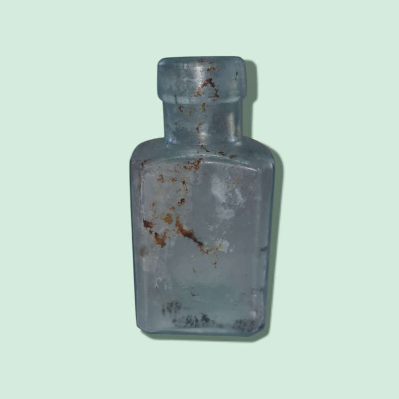 Vintage Kutnow`s Powder Medicinal Bottle